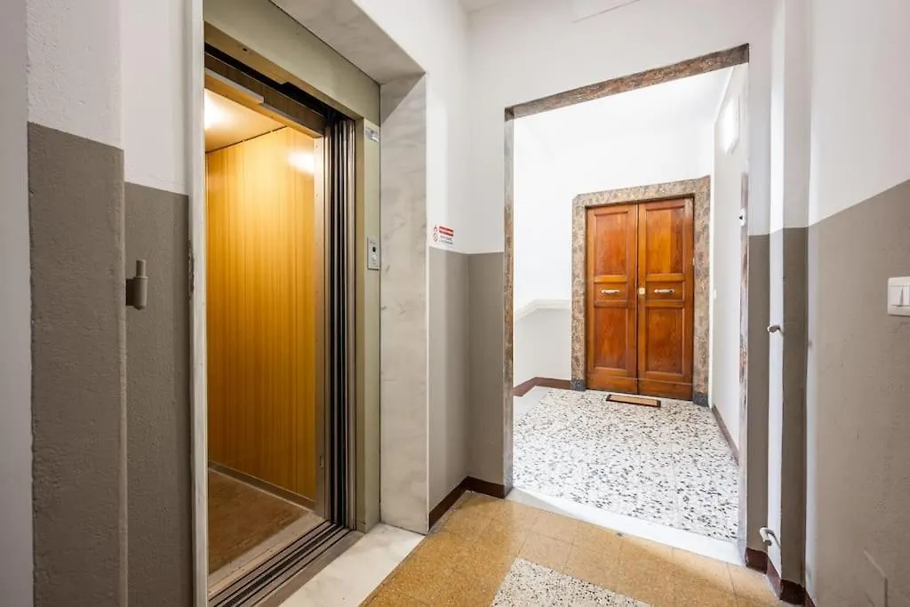 Apartment Cucchiari Suite 8A Modena Italy