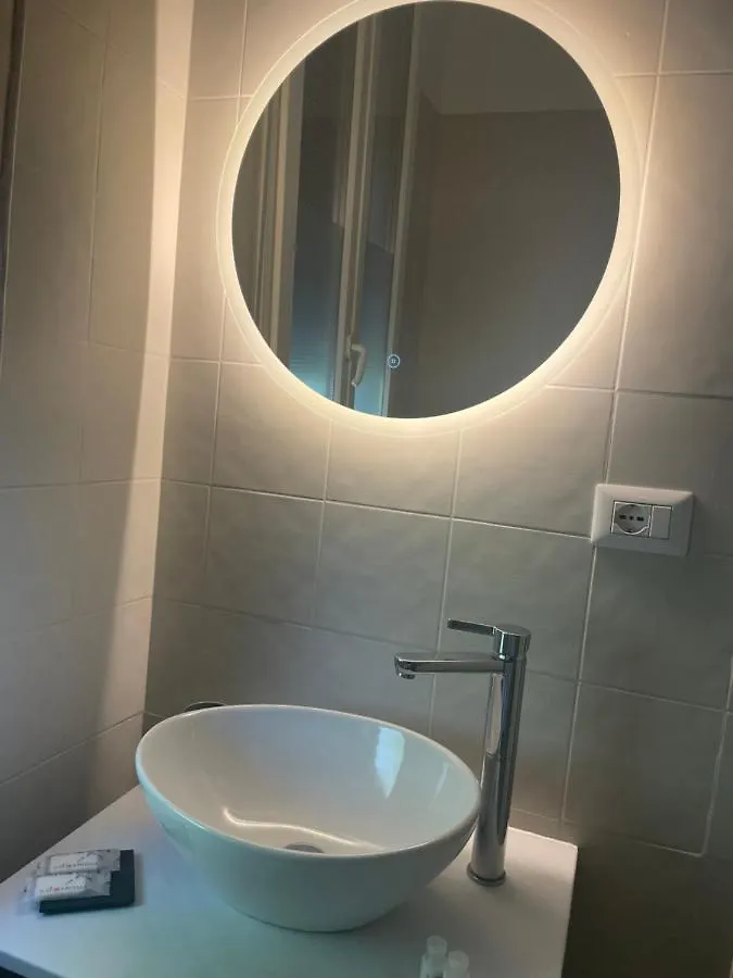 Apartment Cucchiari Suite 8A Modena Italy